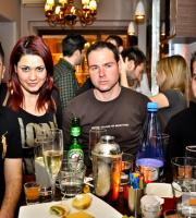 Καφέ, ποτό και πολύ μουσική στο Avenue cafe bar, στο κέντρο.