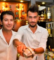 Οι... 'Dfriend' στιγμές στο κέντρο της πόλης επέστρεψαν!