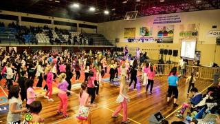 Ξεσήκωσε την Αλεξανδρούπολη το "3ο Zumbathon" στο Κλειστό Γυμναστήριο.