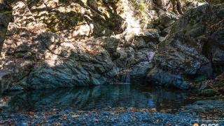 Σε κατάσταση πανικού η νεαρή τουρίστρια που εγκλωβίστηκε στις βάθρες Σαμοθράκης