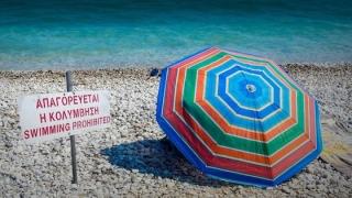 Αμηχανία και απορίες από την απαγόρευση κολύμβησης στις ακτές της Αλεξανδρούπολης