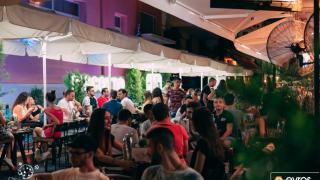 Δοκιμάζοντας τα νέα πιάτα και το cocktail list στο Biscotto, στο κέντρο της Αλεξανδρούπολης