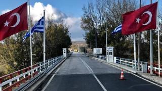 "Φρουροί της Θράκης": "αναλαμβάνουμε την ευθύνη επαναπροώθησης 62 μεταναστών πίσω στην Τουρκία" 