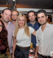 ΝΟΑ cafe - bar: βραδιές με την καλύτερη παρέα στο λιμάνι!