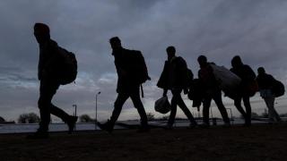 Αποκάλυψη για διακινητές στον Έβρο: Τα «έπιπλα», η Μύκονος και τα οχήματα με ρώσικες πινακίδες