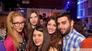 'Πανικός' στο party του 4ου ετούς Ιατρικής στο Cargo - The bar.