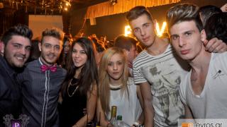 Το αδιαχώρητο στο 'Πίστα night' party του club Prive.