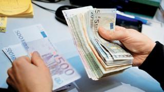 Τέλος στις πληρωμές με μετρητά στις εφορίες.
