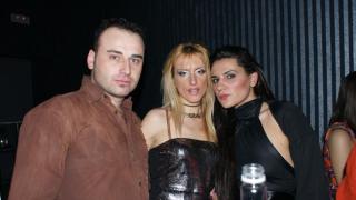Όλοι στον αέρα στο mood Club Genial..