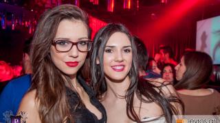 Κάθε Κυριακή στο Prive club 'παίζει' Ladies Night!