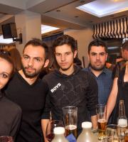 Πολεμική αποστολή στο Ν.Ο.Α. cafe με τους 'Ηουse Twins' στα όπλα!