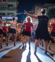 Street Fashion Show με τα κορίτσια του Miss Thraki.