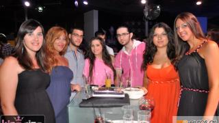 Καυτές καλοκαιρινές βραδιές στο Kingsize summer club.