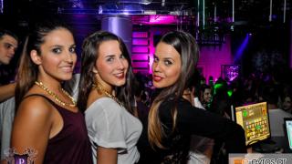Άνοιξε την Παρασκευή το ανανεωμένο Prive club και έγινε... χαμός.