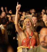 15 χρόνια «Xarama Seaside Luxury»: Όλη η λάμψη της επετειακής γιορτής σε εικόνες και video