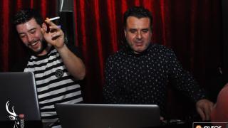 O DJ Akis Simintiridis σήκωσε τον Room 6 την Κυριακή στον "αέρα"
