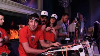 Ένας χαμός στο πρώτο "Bad Bulls" party στην σουίτα του Prive club