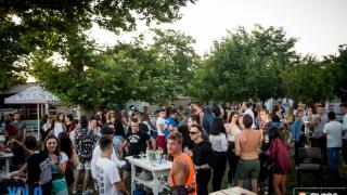 Οι Bad Bulls πήγαν παραλία και «σείστηκε» το Yolo beach bar!