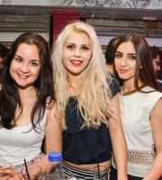 Πανικός στο Grand Opening Party του Reina Club.