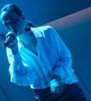 "Με κάθε τραγούδι & ένα ταξίδι" έκαναν όσοι βρέθηκαν στο Soho Absolutely Fabulous