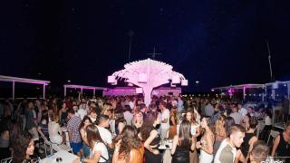 Μια νύχτα "μαγική" ήταν η Παρασκευή με Tsisma στο Υacht club!