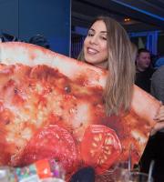 "Χαμός" έγινε στο party μασκέ του ΝΟΑ cafe bar 