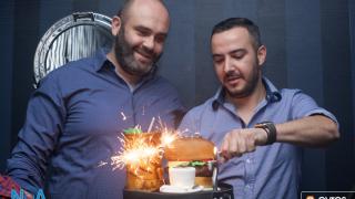 7 χρόνια ΝΟΑ cafe - bar: Πάρτι μέχρι πρωίας στο λιμάνι
