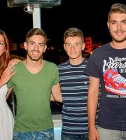 Ο άπαιχτος DJ Tsisma στα decks του Yacht Club.