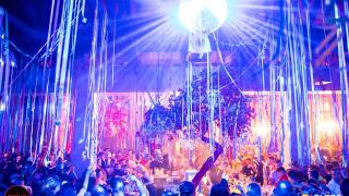 To "Playboy" party ξεσήκωσε τους θαμώνες του Prive Red!