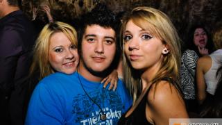 Το αδιαχώρητο στο opening του Prive Club την Παρασκευή.