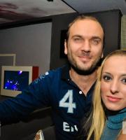 Rock χαμόγελα σε swing ρυθμούς στο Muziq Alternative Bar.