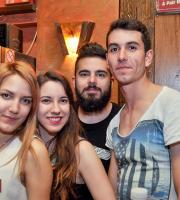 Closing party με live για το cafe Εναλλάξ.