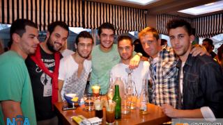 Ένας χαμός στο 'Groovy Parade Sunday'  στο ΝΟΑ cafe - bar.