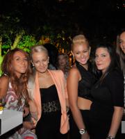 Νυχτερινή εξόρμηση στο Avalon cocktail drink bar, στην παραλιακή.