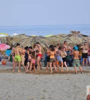 Latin party στήθηκε στον Ιππόκαμπο της Αγίας Παρασκευής, την Κυριακή.