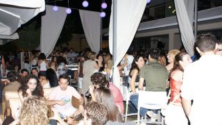 Καλοκαιρινές βραδιές στο Mojo cafe!
