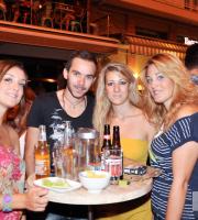 Μπυροκαταστάσεις στο El Gato Negro cafe - bar, στο φάρο.