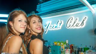 Yacht club: Παρασκευή με dj Tsisma στην ταράτσα της διασκέδασης! 