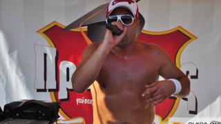 Ξέφρενο Dj AK party στο Beach resort Mojito, την Κυριακή.