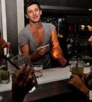 'We ♥ Sundays' πάρτυ στο cafe bar Eccentrico με dj Βλασάκη!