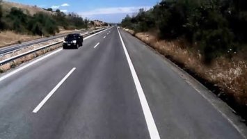 Χειροπέδες σε δύο οδηγούς που πήγαιναν ανάποδα στην Εγνατία Οδό (video) 