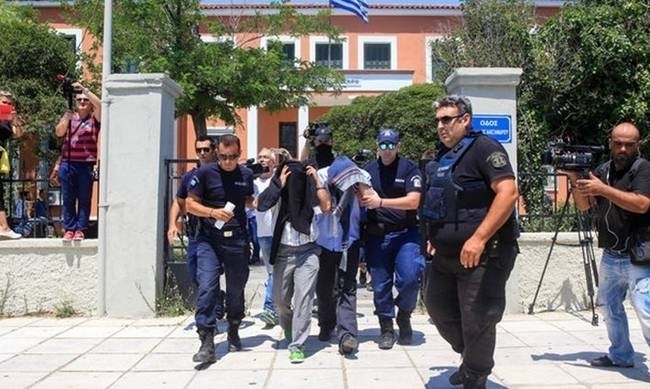 Ανεστάλη η χορήγηση ασύλου στον Τούρκο συγκυβερνήτη του ελικοπτέρου που προσγειώθηκε στην Αλεξανδρούπολη