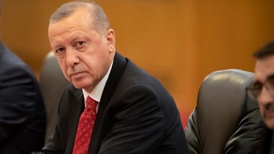 Νέο παραλήρημα Ερντογάν: "Θα σας κάνουμε ότι κάναμε στους προγόνους σας πριν 100 χρόνια"