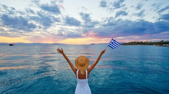 Τουρισμός για όλους: Άνοιξε η πλατφόρμα για όλα τα ΑΦΜ