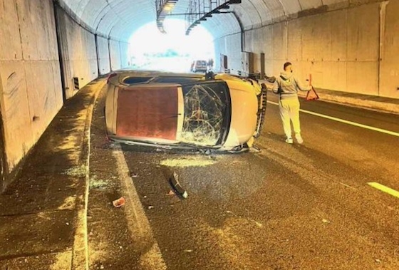 Φωτογραφία ντοκουμέντο από το τροχαίο. Πηγή: kavala news.