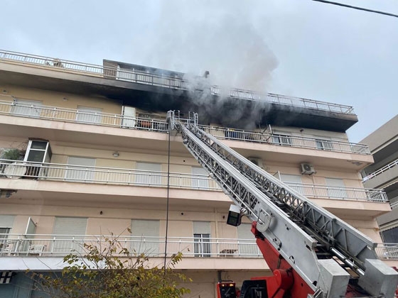Αλεξανδρούπολη: Νεκρός 70χρονος από φωτιά στο διαμέρισμά του (video)