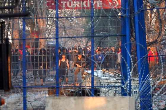 Χρυσοχοΐδης για Έβρο: Δεν θα περάσουν ποτέ τα σύνορα 