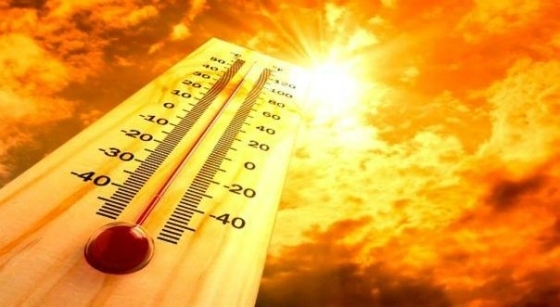 Η μέση τιμή θερμοκρασίας στην πόλη ήταν κατά 4,9 βαθμούς υψηλότερη.