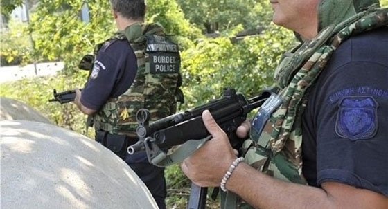 Την πρόσληψη άλλων 800 συνοριοφυλάκων ανακοίνωσε ο Μ. Χρυσοχοΐδης - 600 στον Έβρο