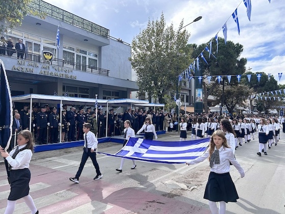 Το μήνυμα της ημέρας ήταν ξεκάθαρο: ενότητα, ελευθερία και εθνική αξιοπρέπεια.
